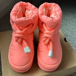 Women's Coral Puffer Booties - Stylish Insulated Slip-On